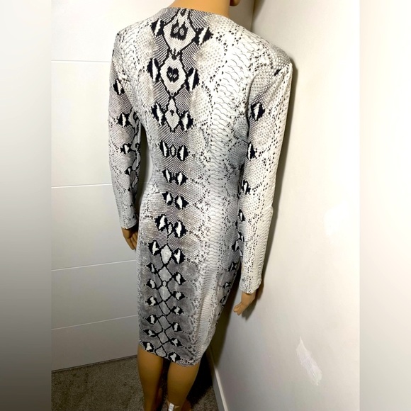 Roberto Cavalli Python Print Cocktail Dress Sz 42. True to Sz Medium. Like new - Picture 3 of 16